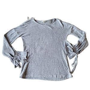 Lucky brand womens Sz Small gray bell sleeve sweatshirt
